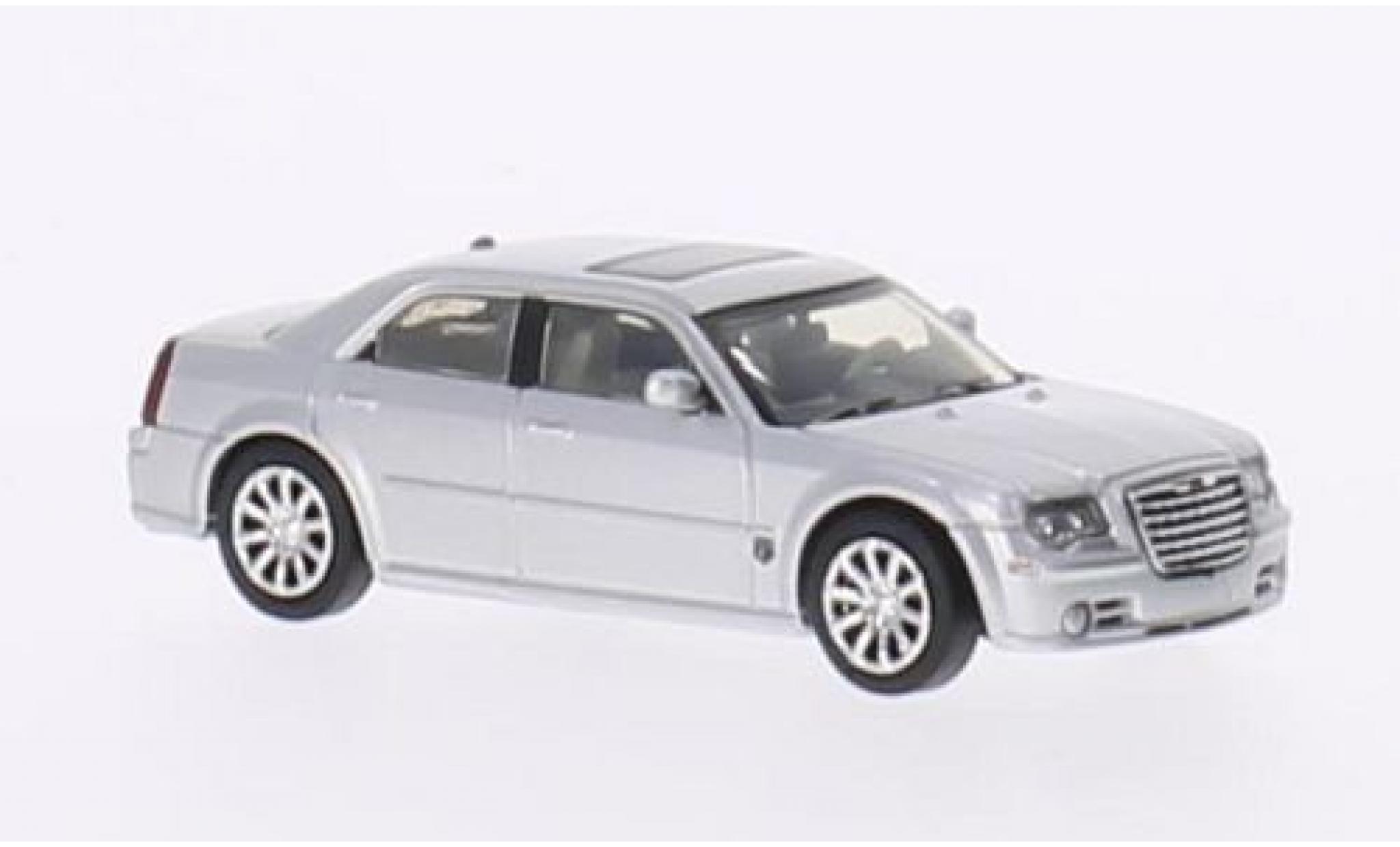 Chrysler 300C 1/87 Ricko HEMI SRT8 grijs 2005 modelauto