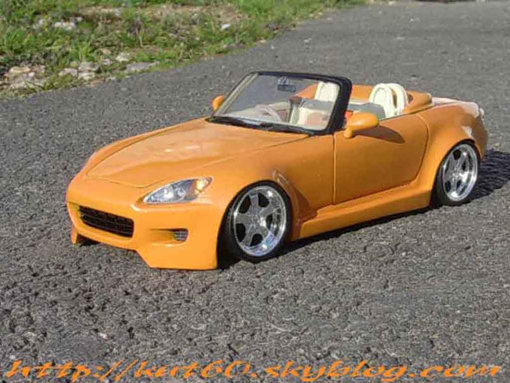 Honda S2000 Base oranje tuning 1/18 Maisto