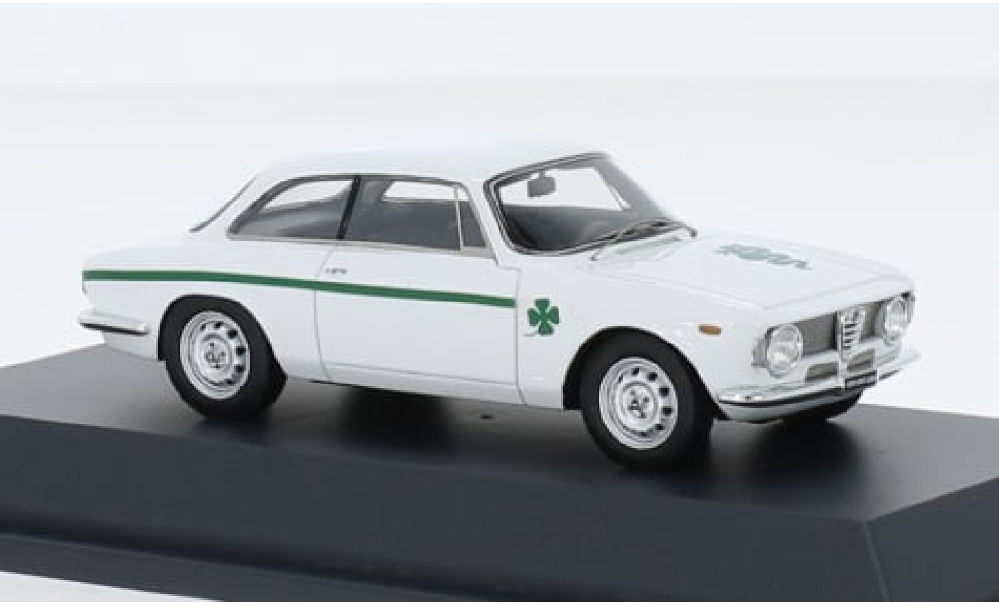 Alfa Romeo GT 1/43 Schuco ProR A wit 1965 1:43 modelauto