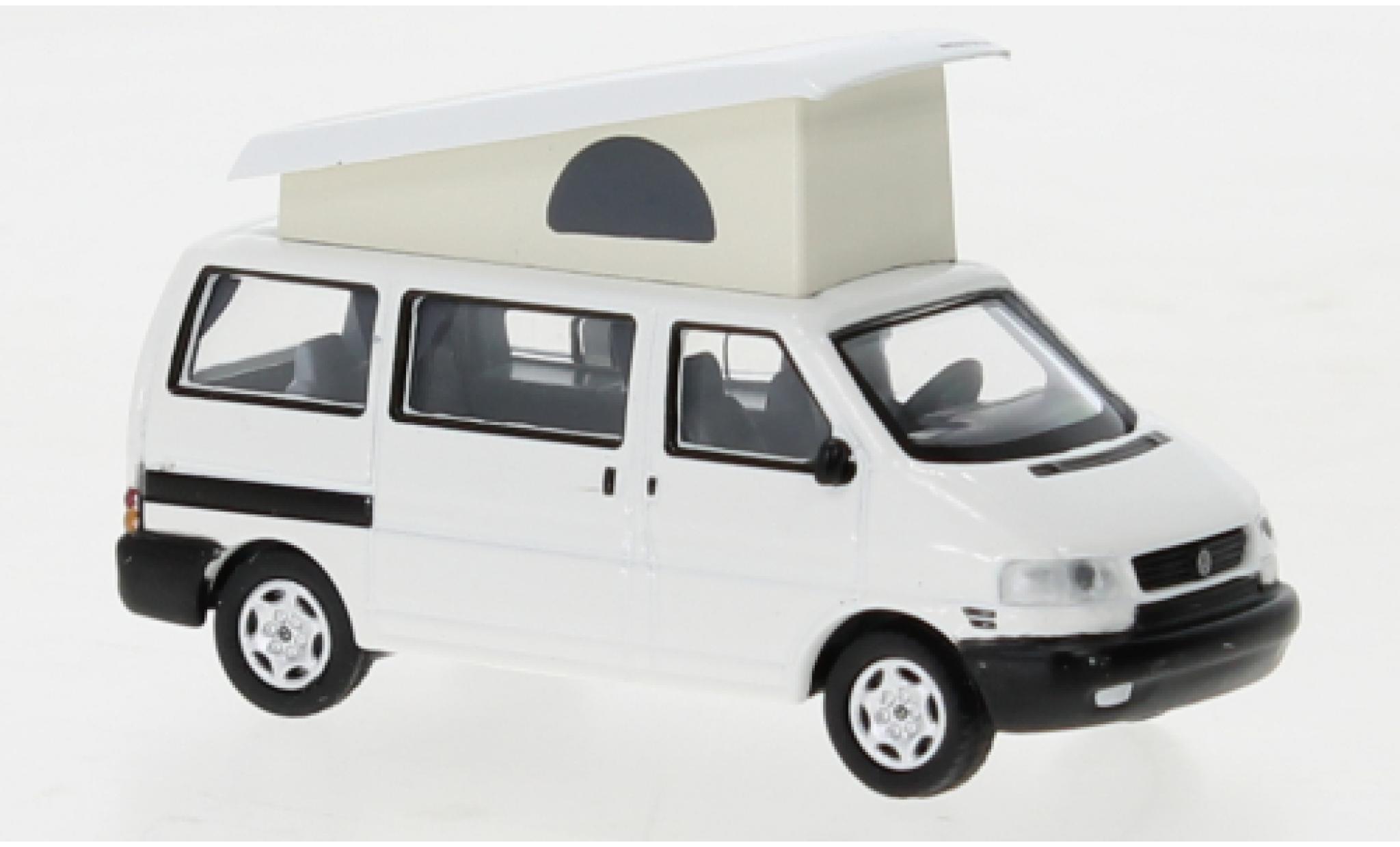 Volkswagen T4 1/87 Schuco b California wit modelauto