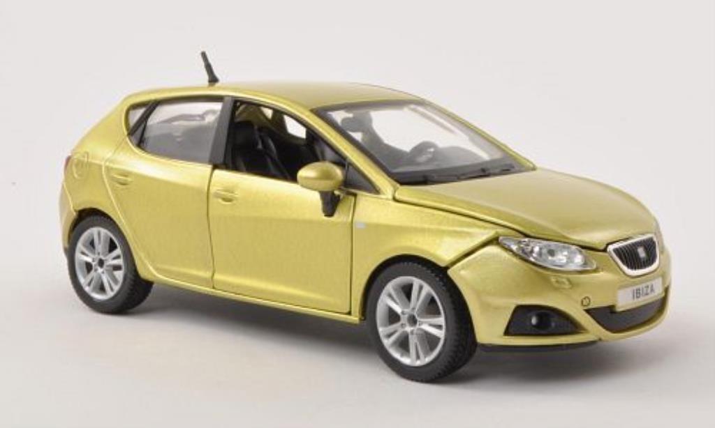 Seat Ibiza 1/24 Burago (6J) geel-grun 5-Turer modelauto
