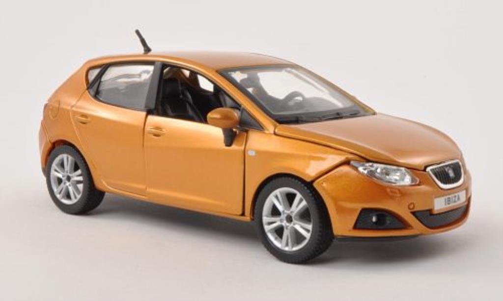 Seat Ibiza 1/24 Burago (6J) bruin 5-Turer modelauto