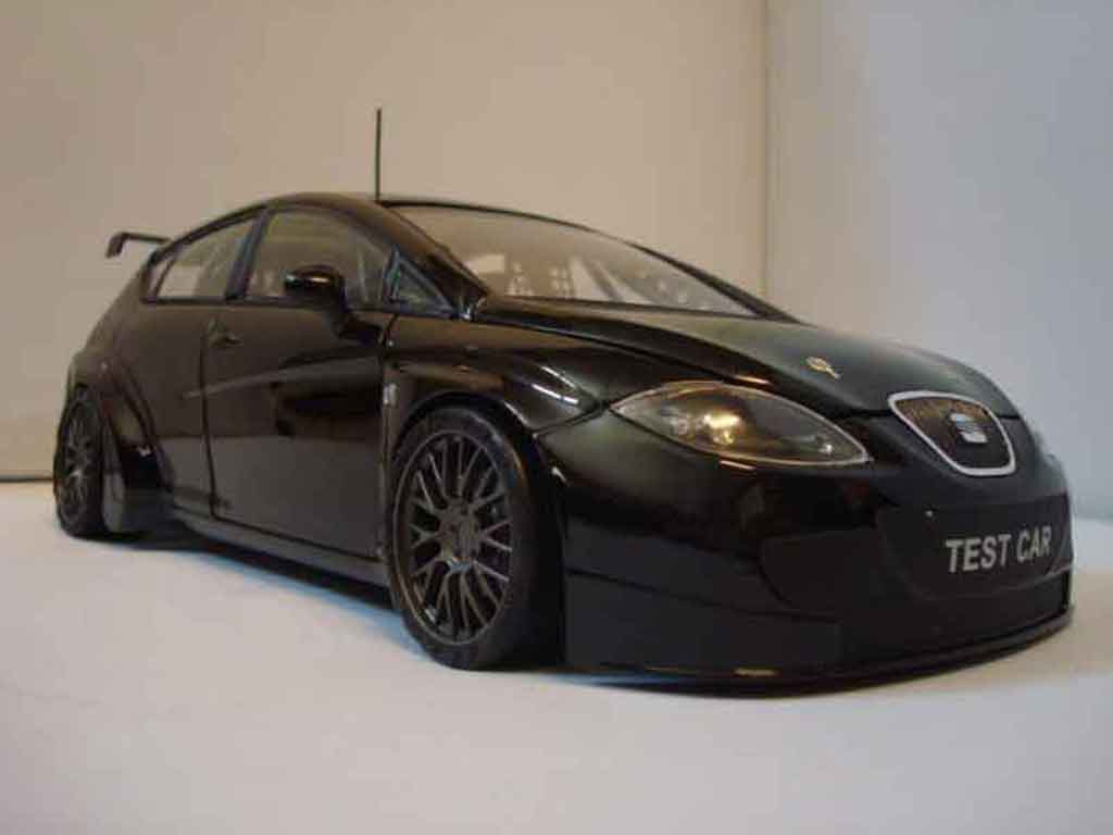 Seat Leon WTCC test car zwart 1/18 Guiloy