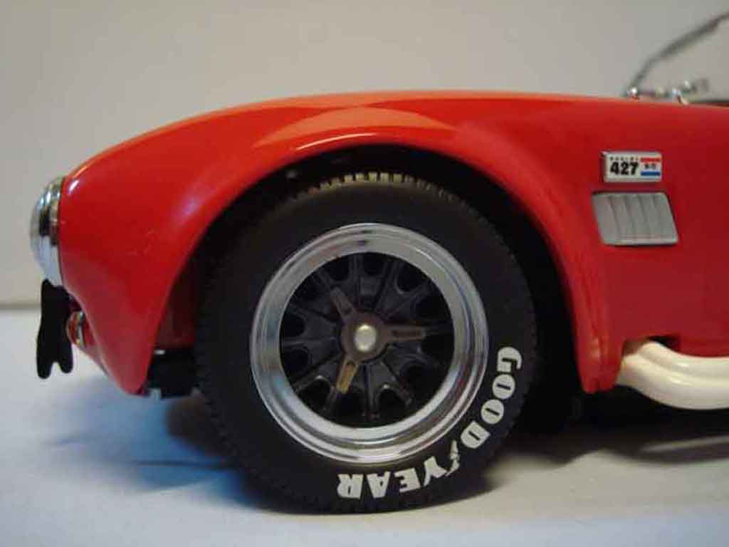 AC Cobra shelby 427 s/c rood 1/18 Yat Ming