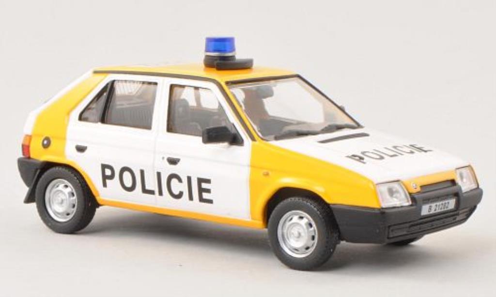 Skoda Favorit 1/43 Abrex Policie (Tschechische Politie) 1987 modelauto