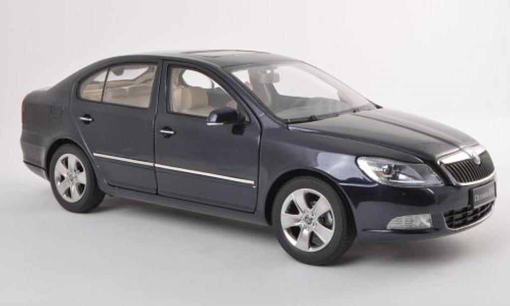 Skoda Octavia 1/18 Paudi blauw 2010 modelauto