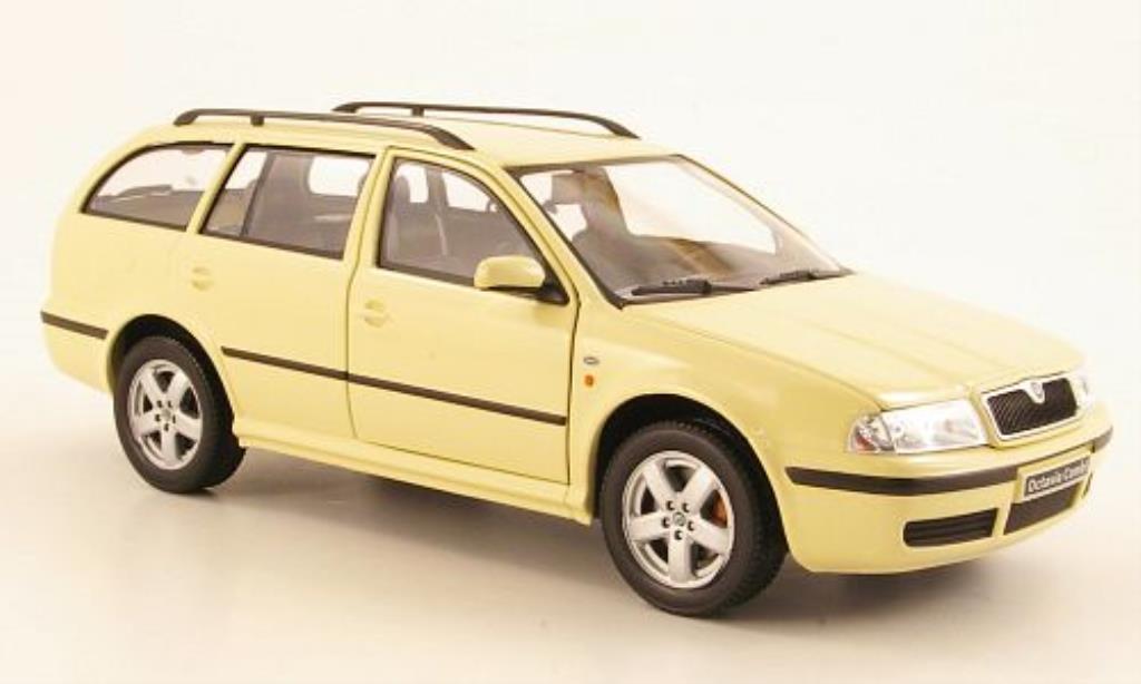 Skoda Octavia 1/24 Abrex Tour Combi beige modelauto