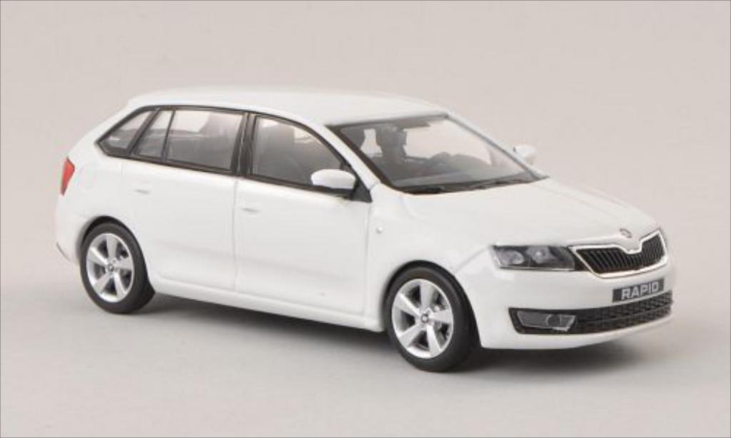 Skoda Rapid 1/43 Abrex Spaceback wit 2013 modelauto