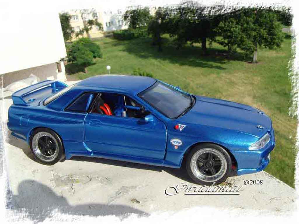 Nissan Skyline R32 drag run 1/18 Autoart