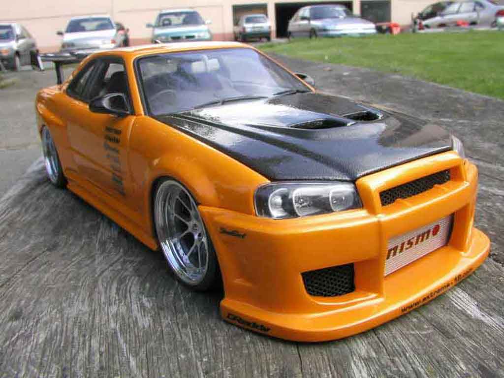 Nissan Skyline R34 gt aileron et capot carbone r 1/18 Autoart
