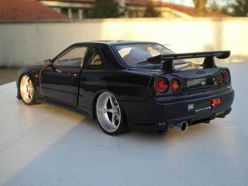Nissan Skyline R34 purple racing jantes 20 pouces 1/18 Autoart