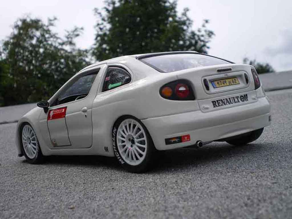 Renault Megane Base Maxi tuning wit 1/18 Anson