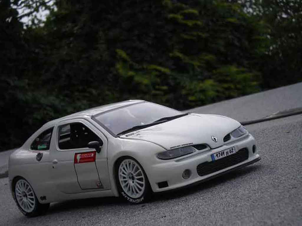 Renault Megane Base Maxi tuning wit 1/18 Anson