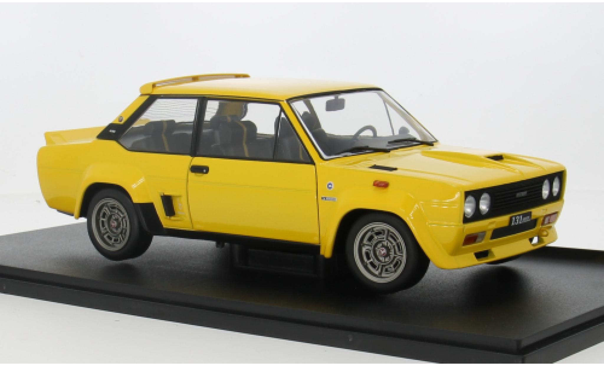 Fiat 131 1/18 Solido Abarth geel 1980 1:18 modelauto