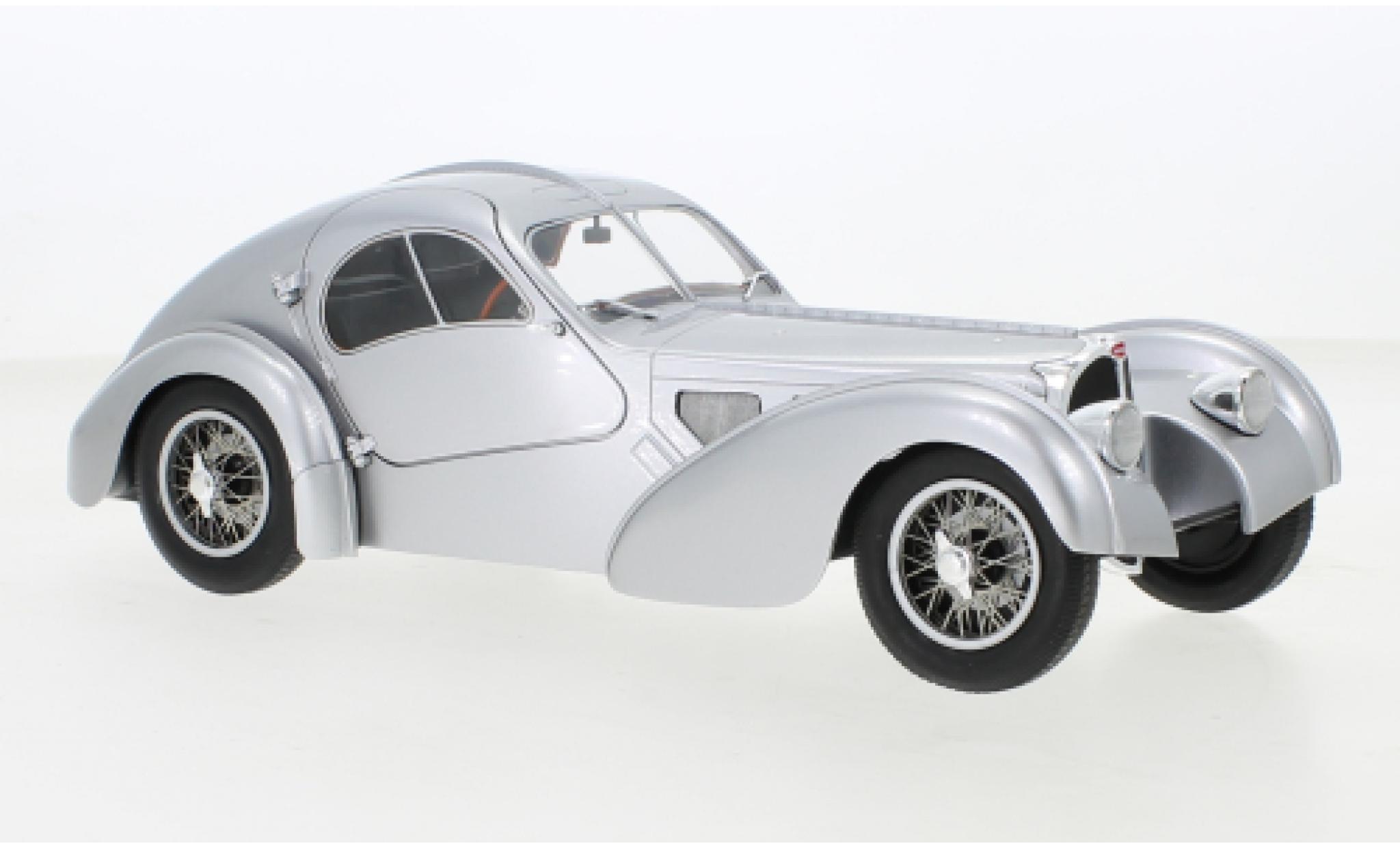 Bugatti 57 1/18 Solido Type SC Atlantic grijs 1937 modelauto