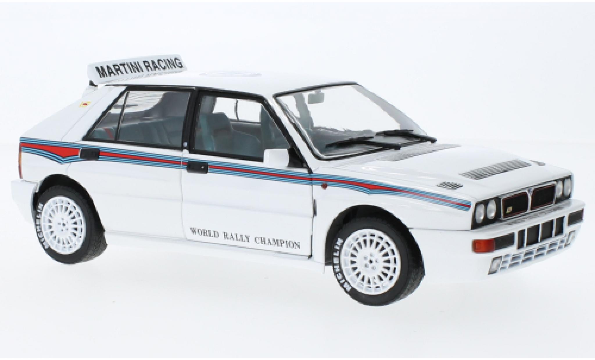 Lancia Delta 1/18 Solido HF Integrale 6 wit 1992 modelauto