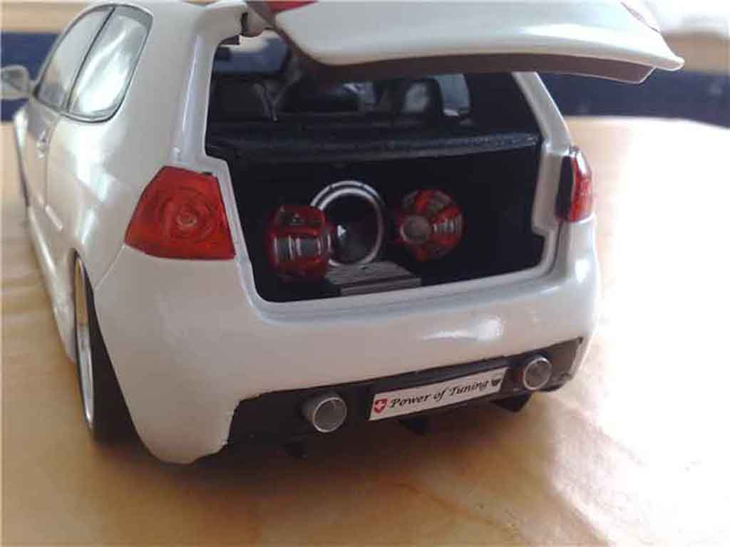 Volkswagen Golf GTI wit jantes bbs 1/18 Norev