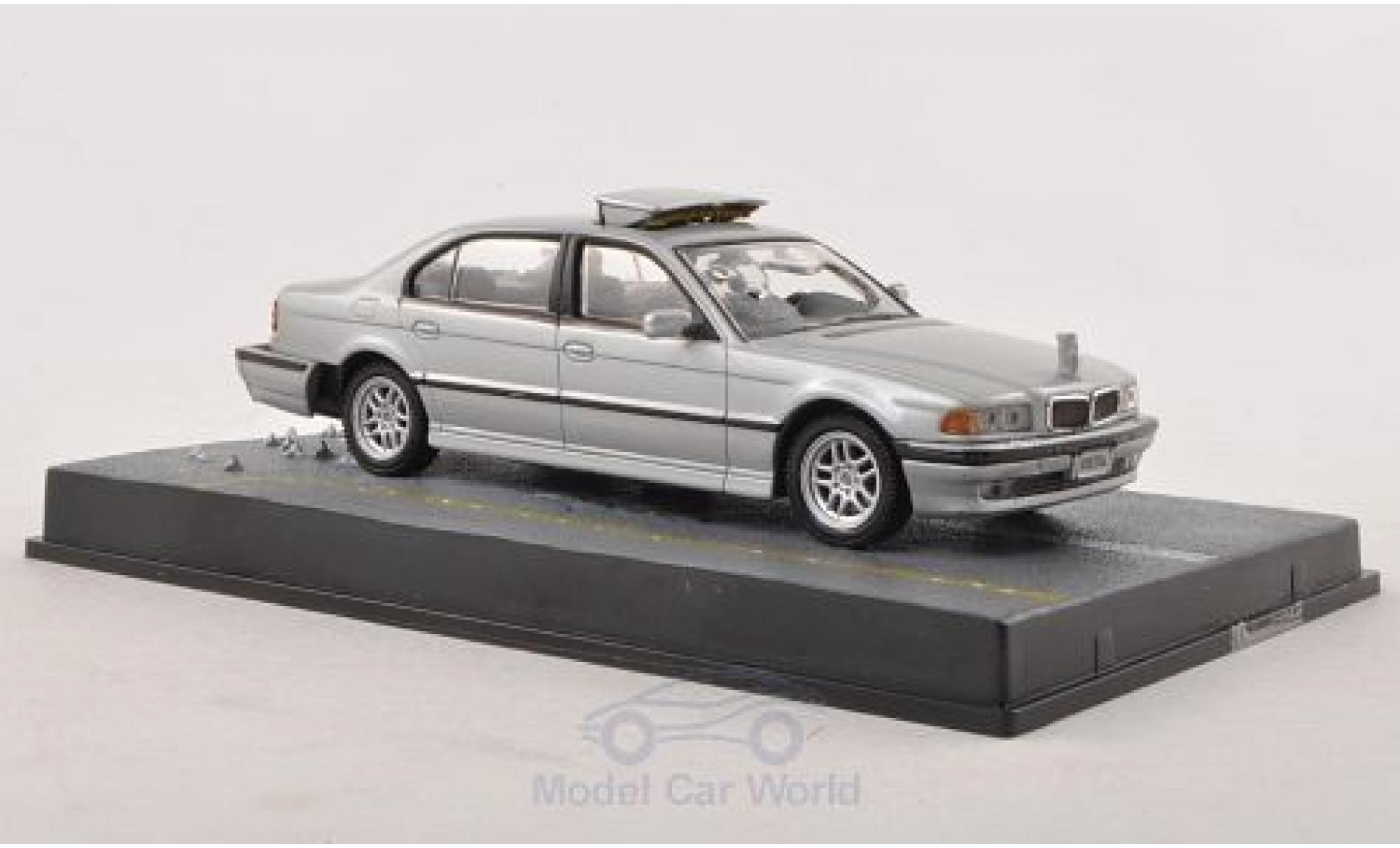 Bmw 750 1/43 SpecialC iL (E38) grijs James Bond 007 Tomorrow Never Dies ohne Vitrine modelauto
