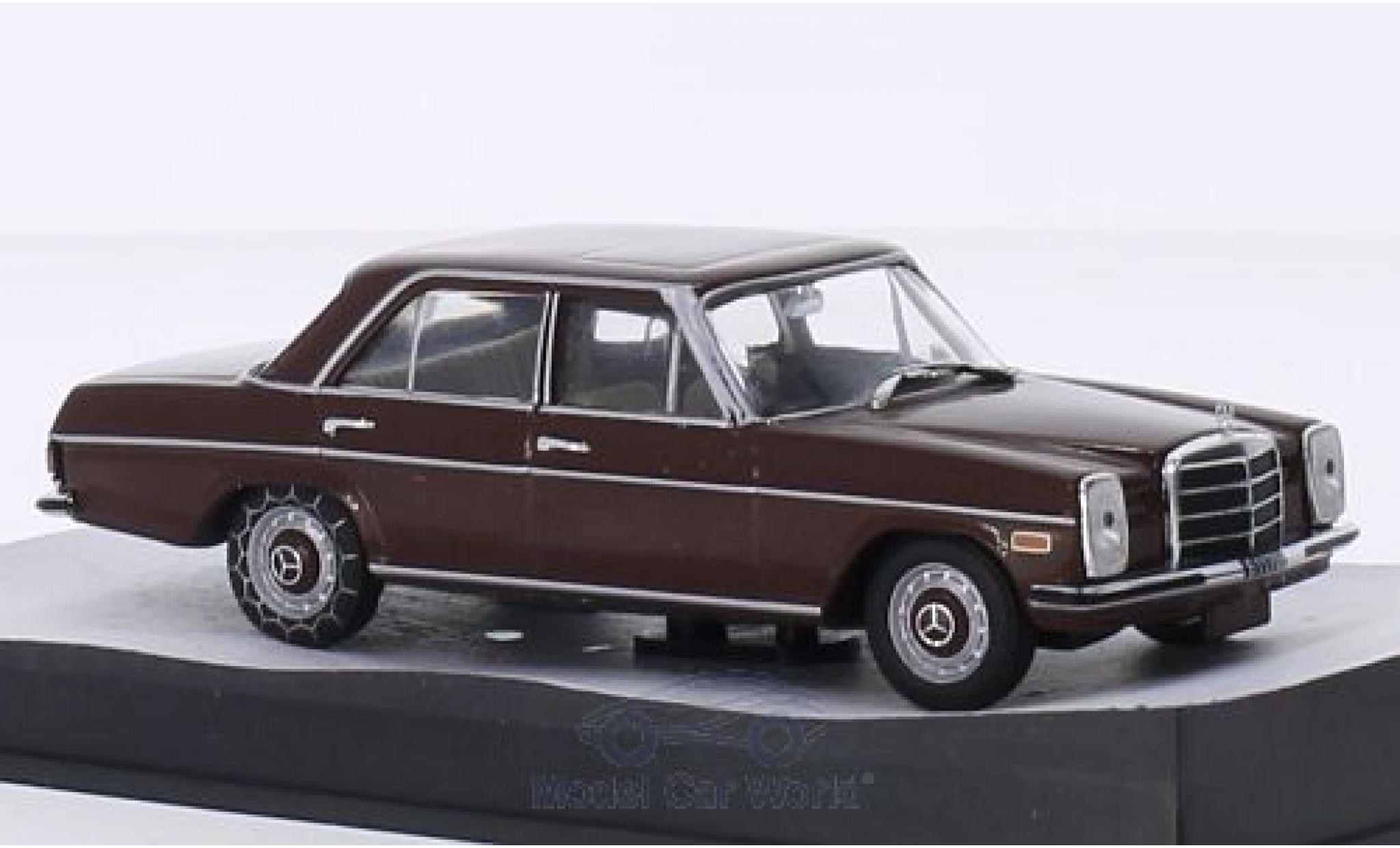 Mercedes 200 1/43 SpecialC D/8 (W114) bruin James Bond 007 In t&ouml;dlicher Mission ohne Vitrine modelauto