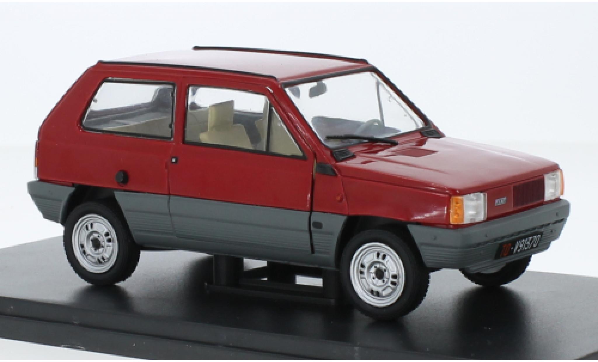 Fiat Panda 1/24 SpecialC .-132 45 rood 1980 modelauto