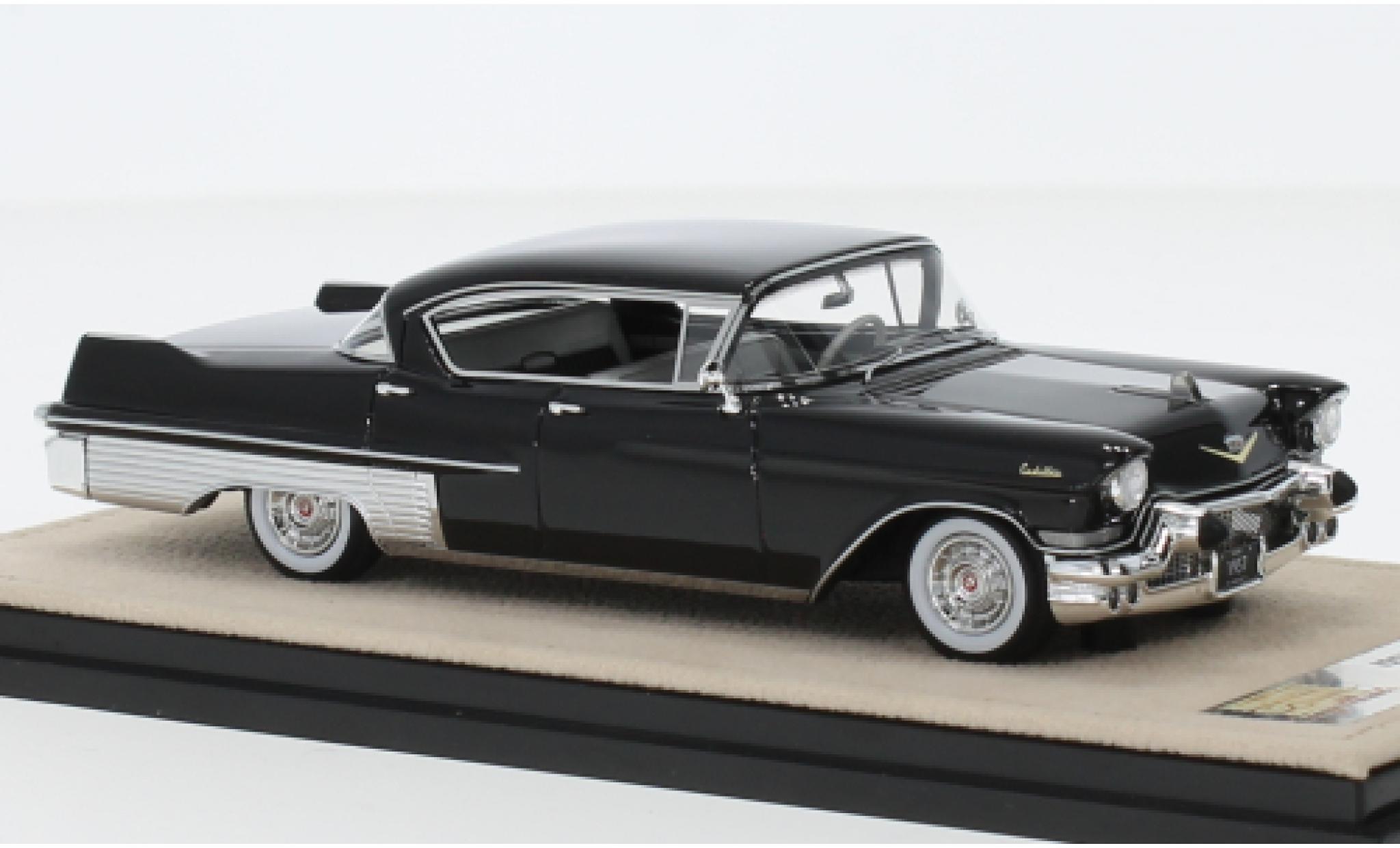 Cadillac Fleetwood 1/43 Stamp Models Sixty Special zwart 1957 modelauto