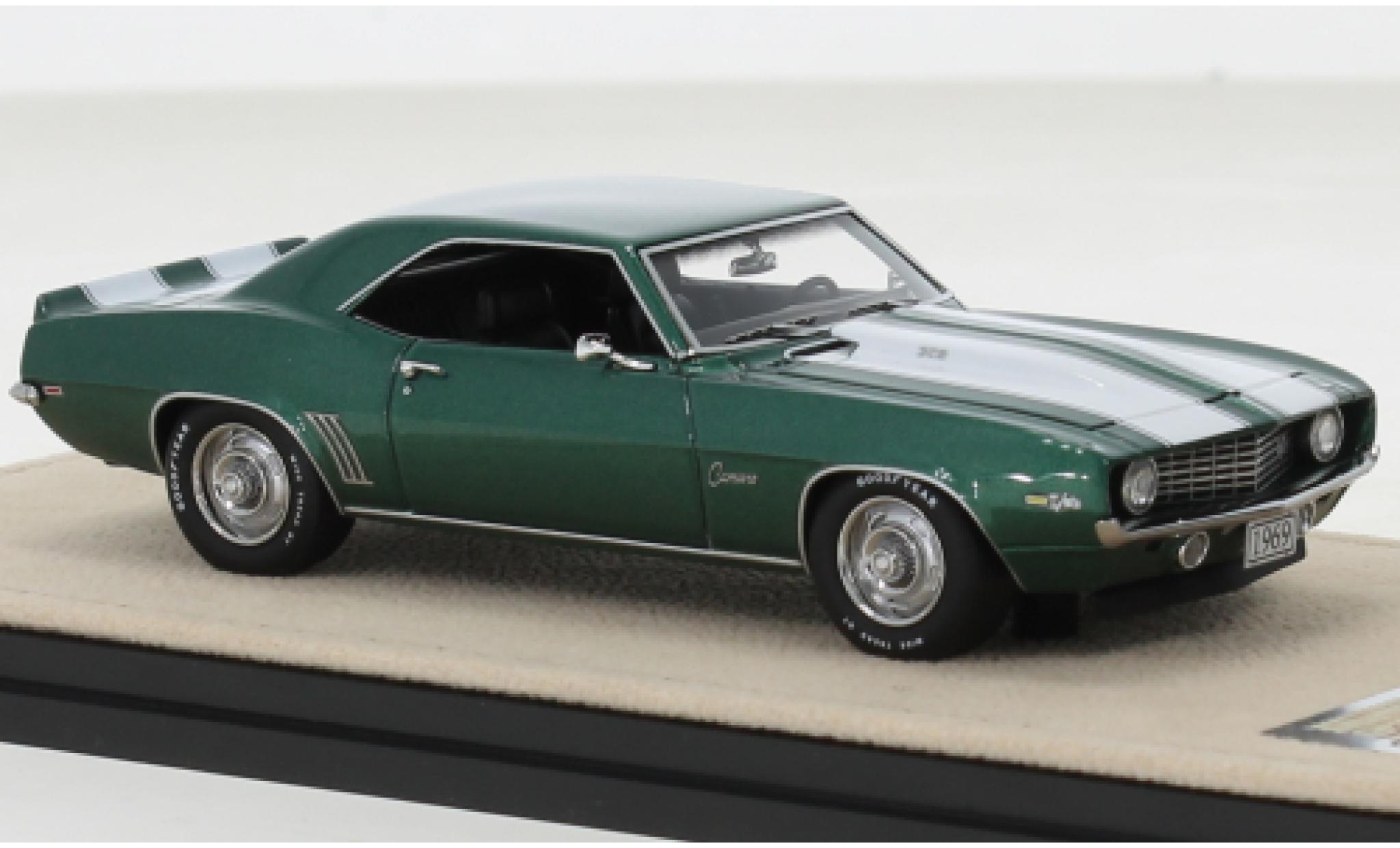 Chevrolet Camaro 1/43 Stamp Models Z28 metallic groen/wit 1969 modelauto