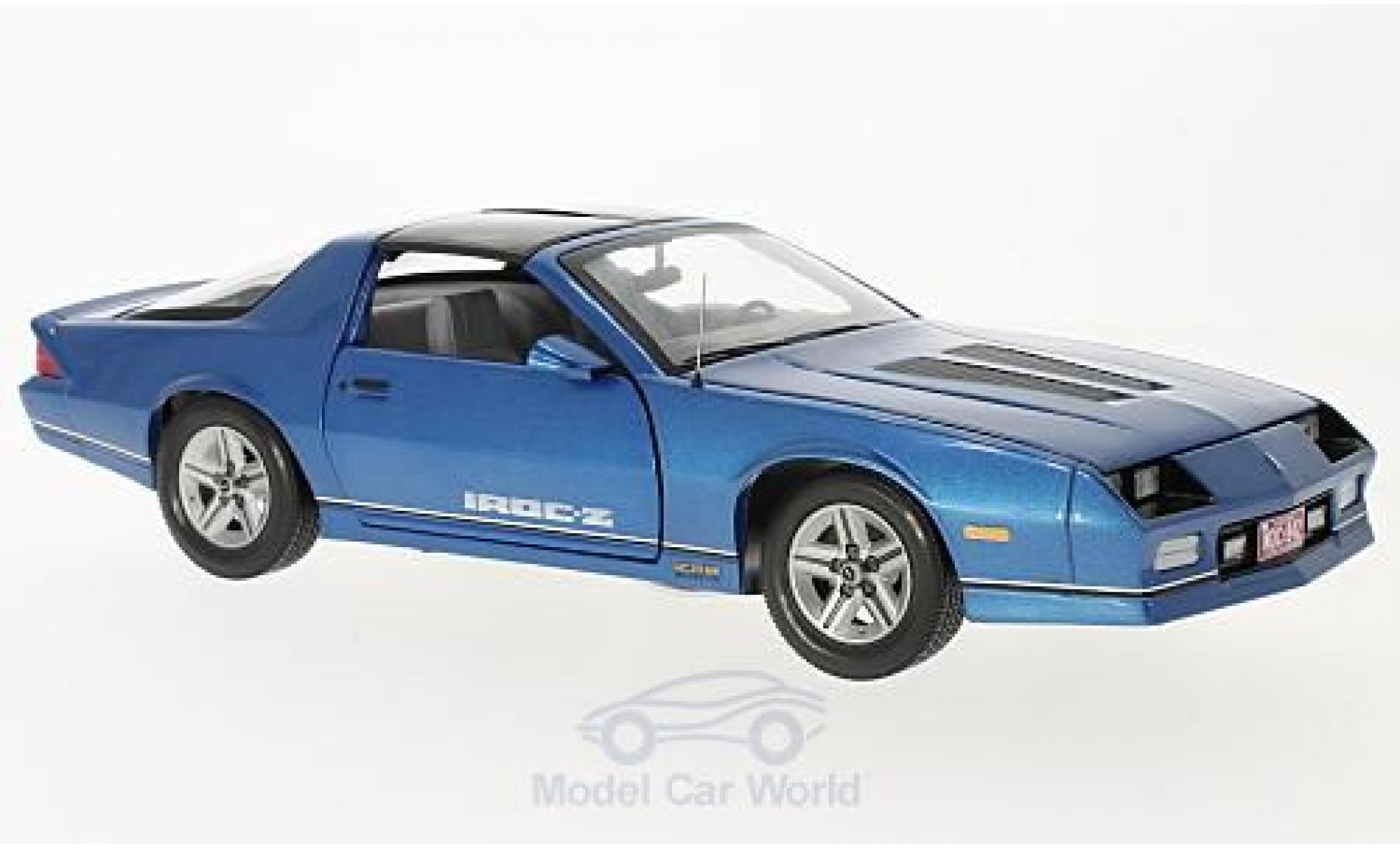 Chevrolet Camaro 1/18 Sun Star IROC-Z metallic blauw 1985 modelauto
