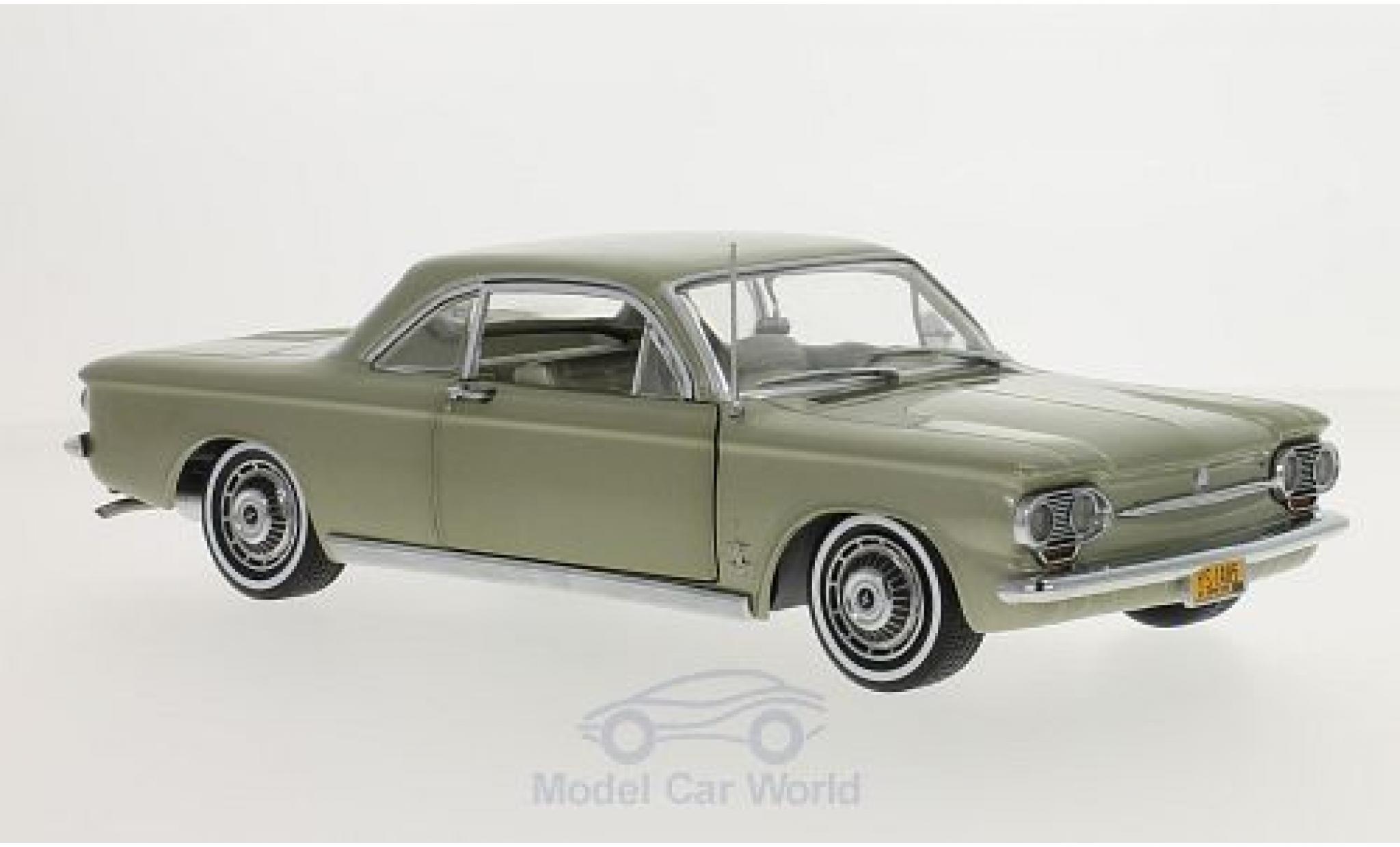 Chevrolet Corvair 1/18 Sun Star Coupe metallic groen 1963 modelauto