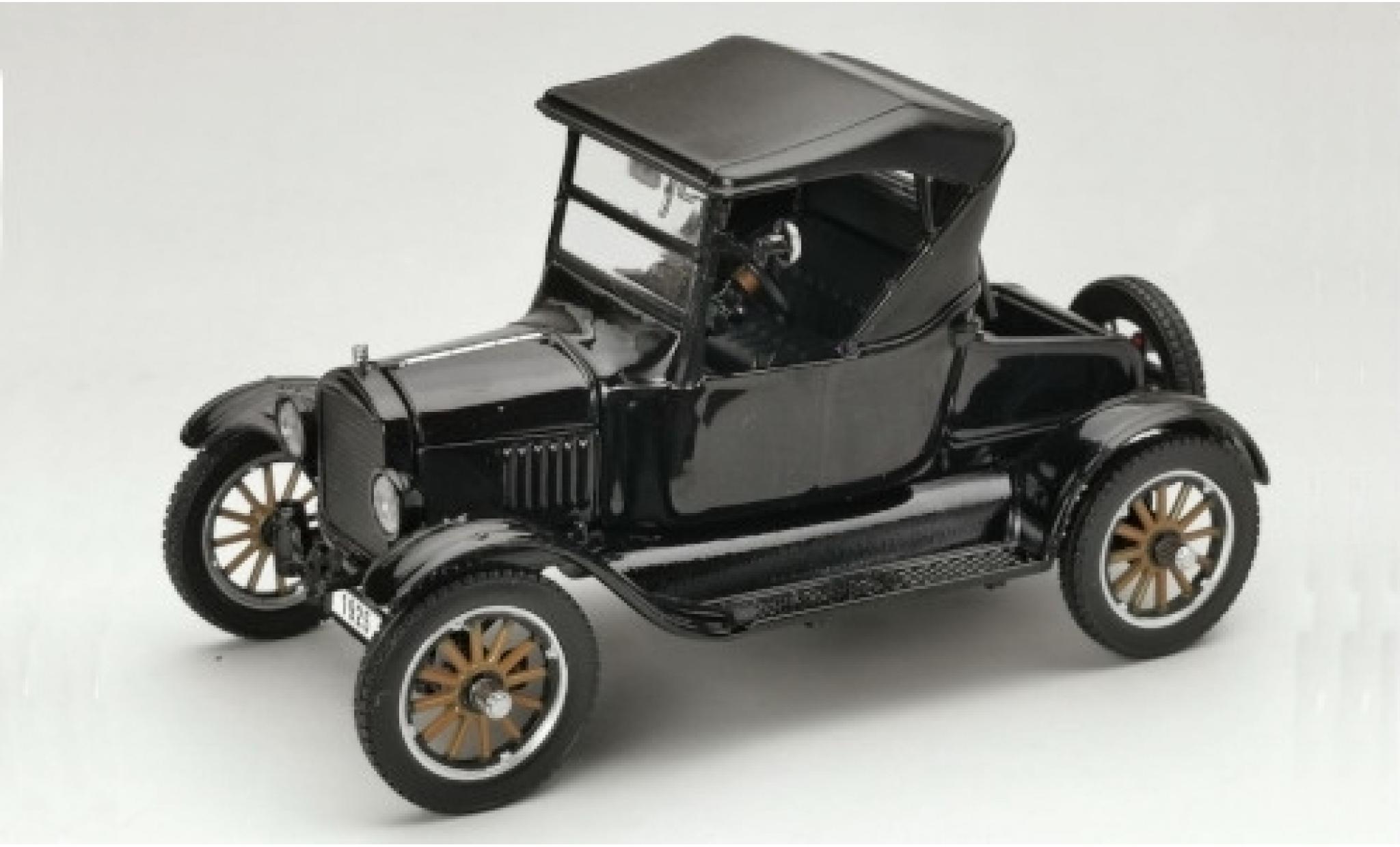 Ford Model T 1/24 Sun Star Runabout zwart 1925 Verdeck ferm&eacute; modelauto