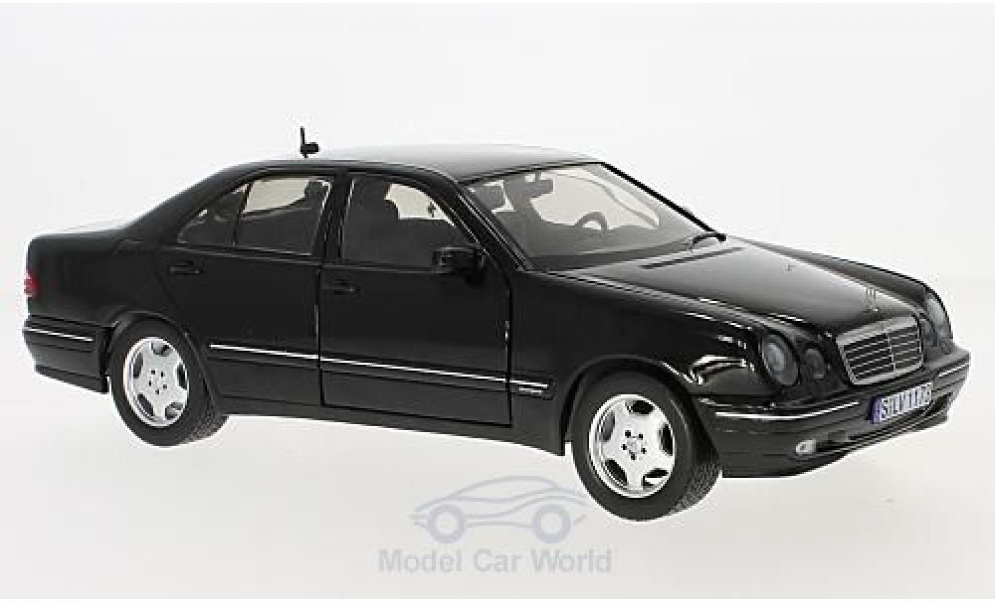 Mercedes Classe E 1/18 Sun Star E320 (W210) zwart modelauto
