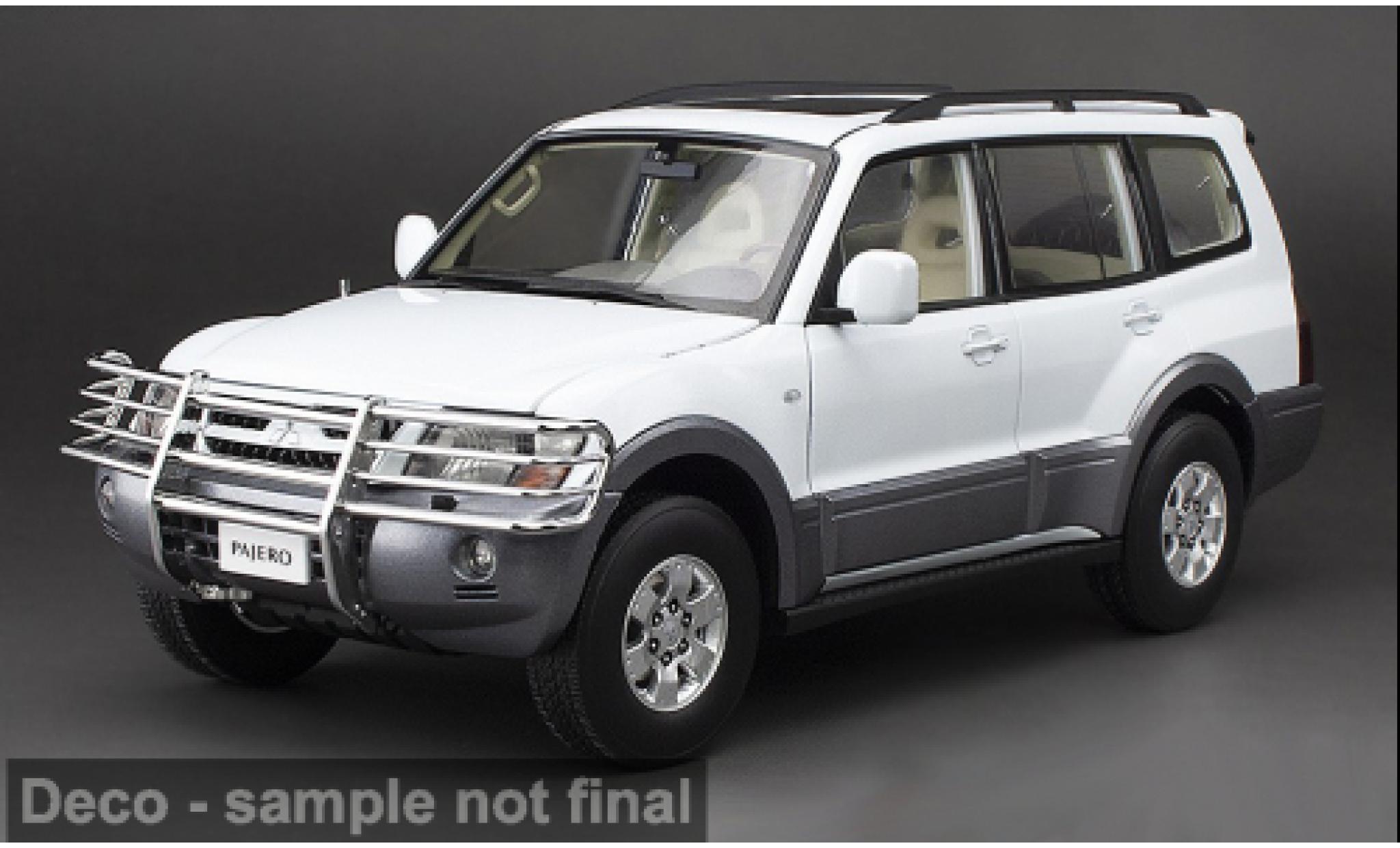 Mitsubishi Pajero 1/18 Sun Star V73 wit 1:18 modelauto