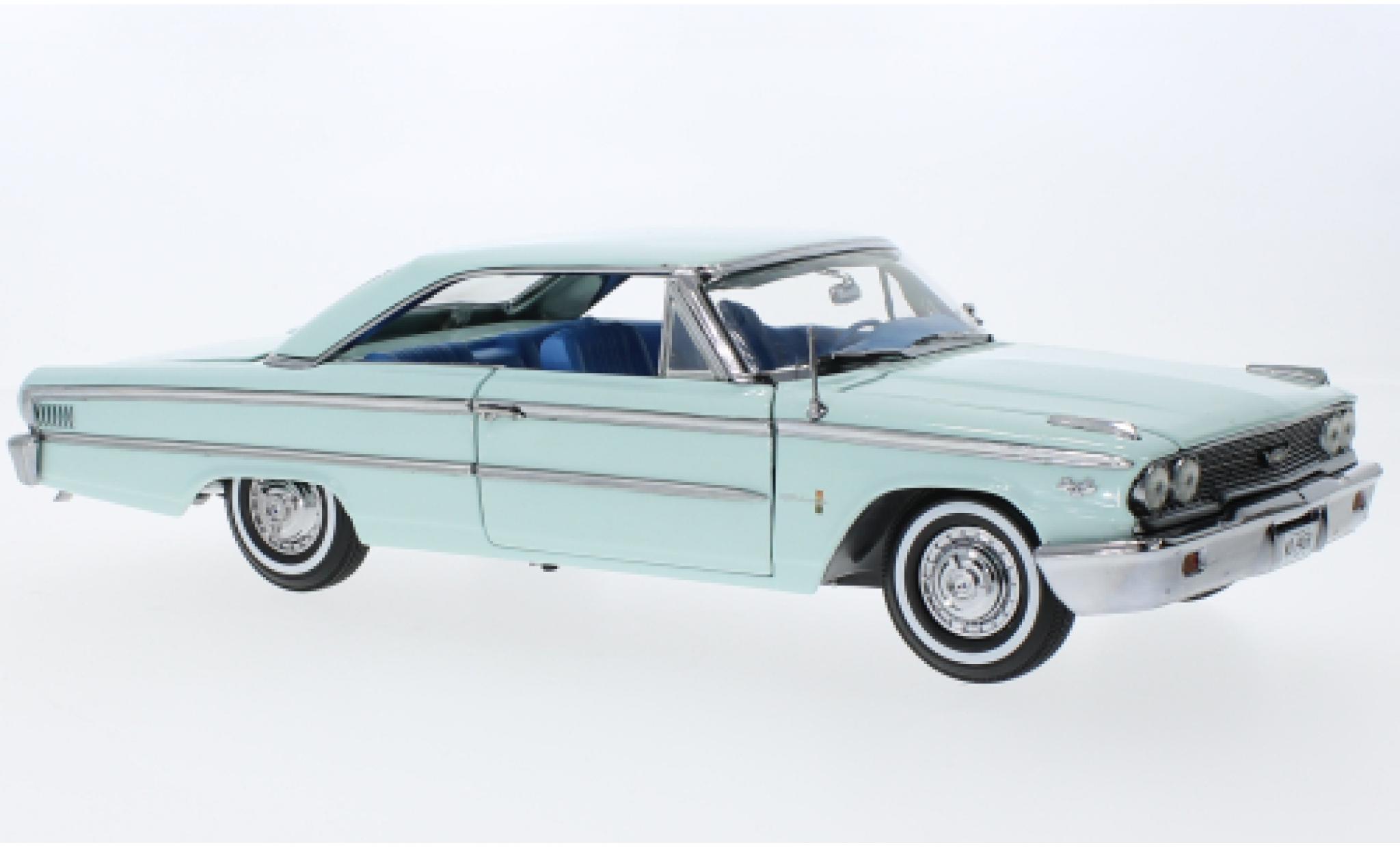 Ford Galaxy 1/18 Sun Star Galaxie 500 XL Hardtop blauw clair 1963 modelauto