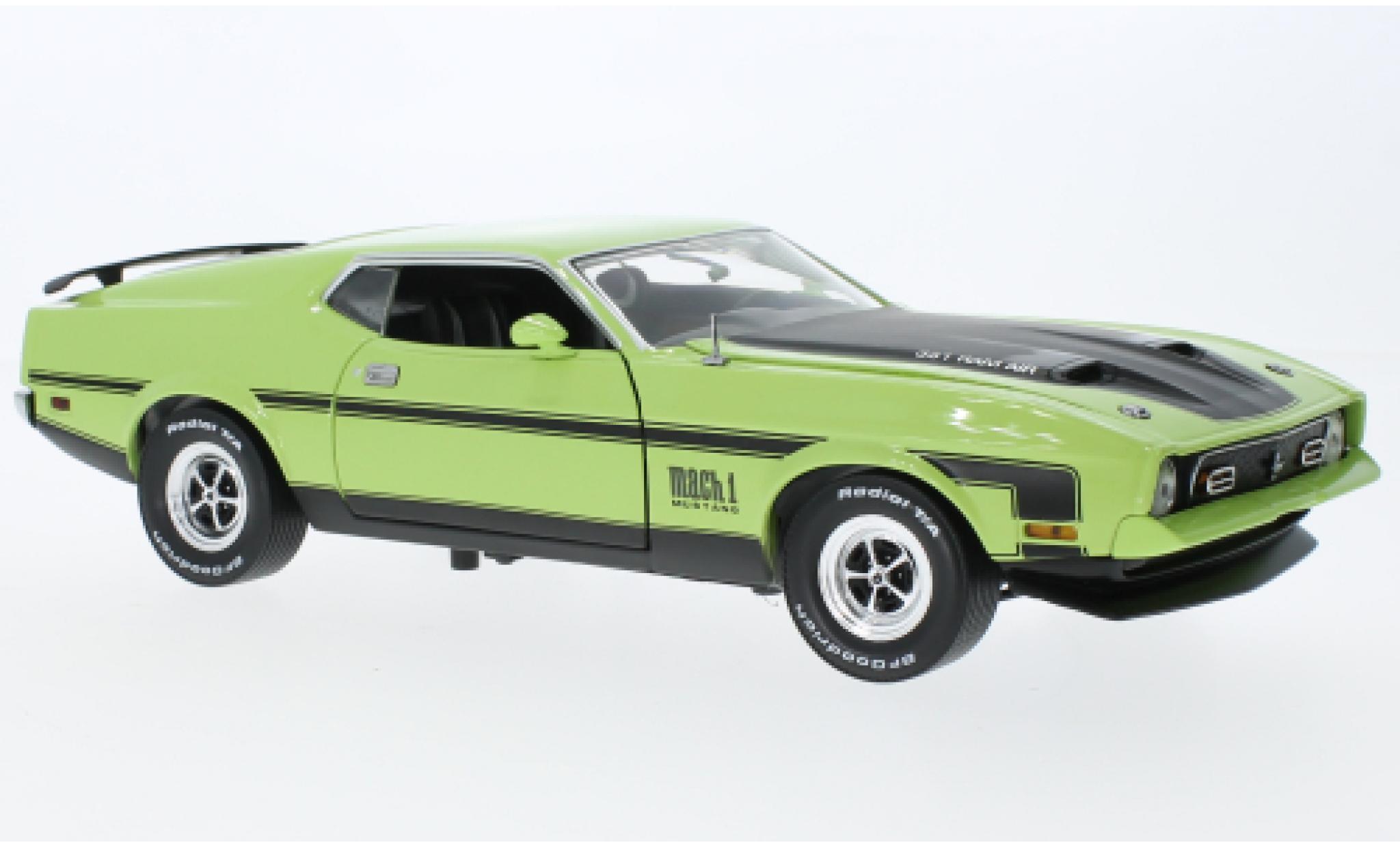 Ford Mustang 1/18 Sun Star Mach I la chaux/zwart 1971 modelauto