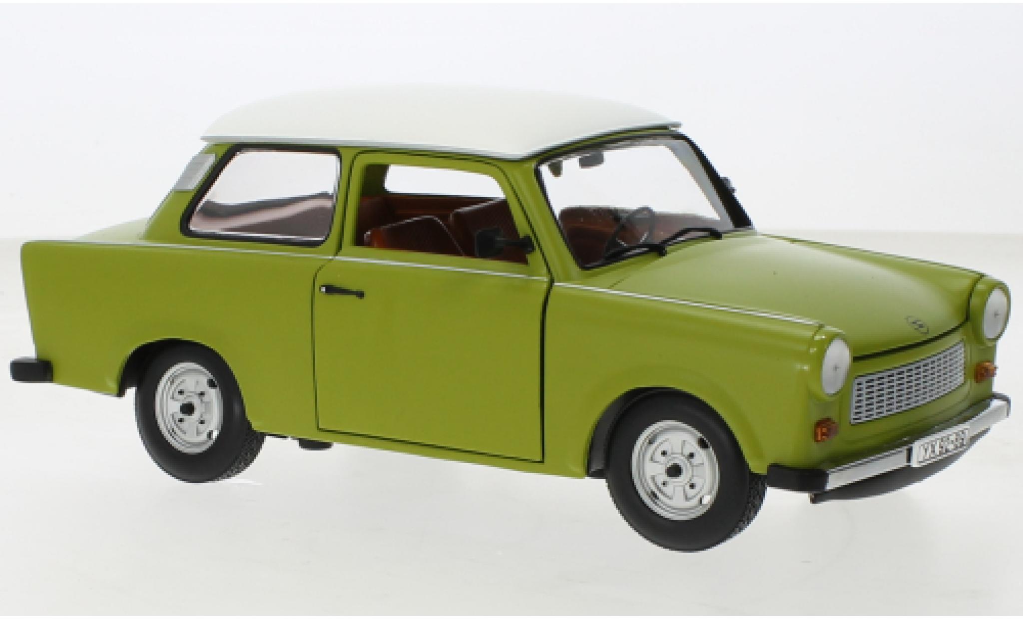 Trabant 601 1/18 Sun Star groen/wit 1:18 modelauto