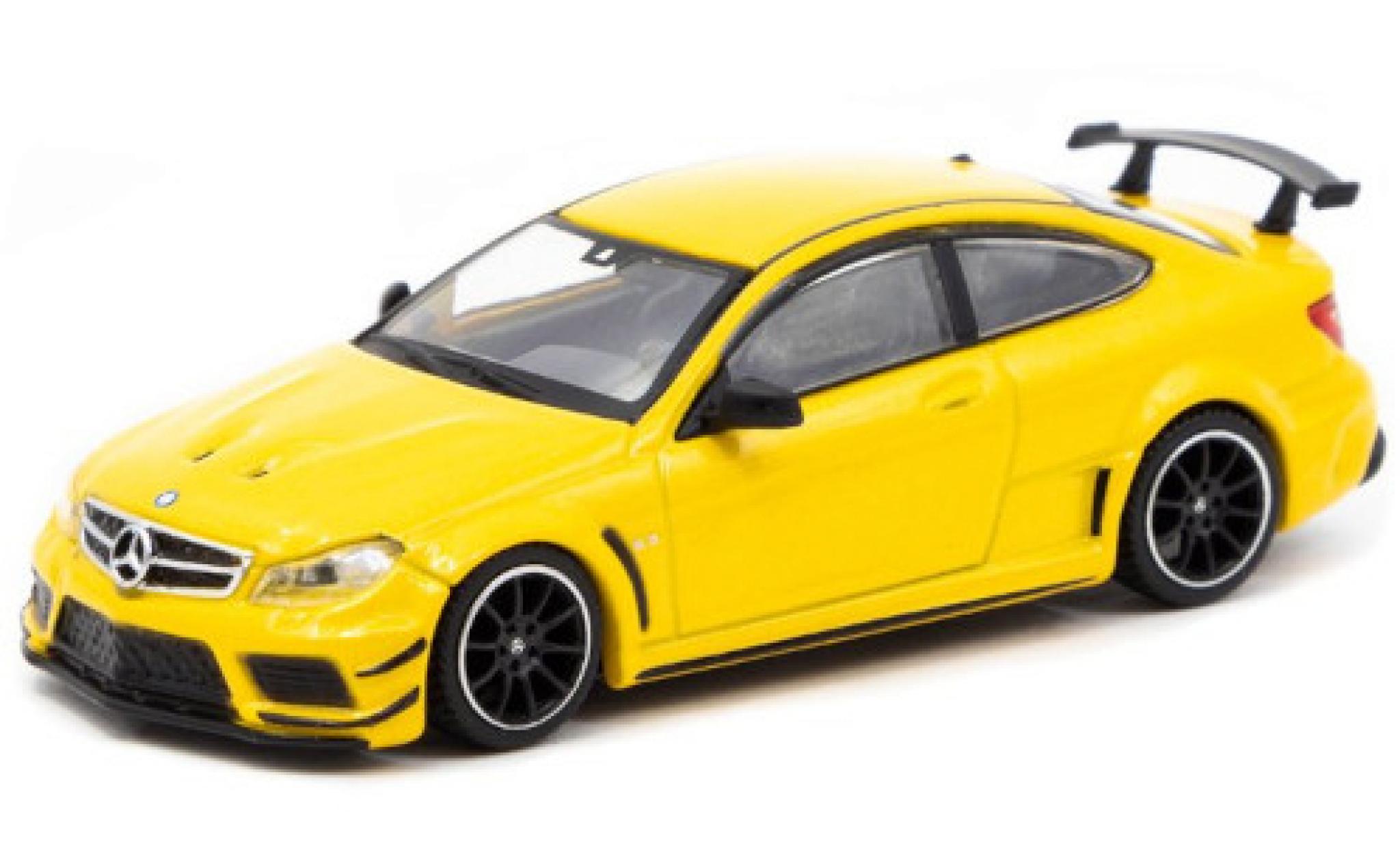 Mercedes Classe C 1/64 Tarmac Works C 63 AMG Coupe Black Series (C205) metallic geel modelauto