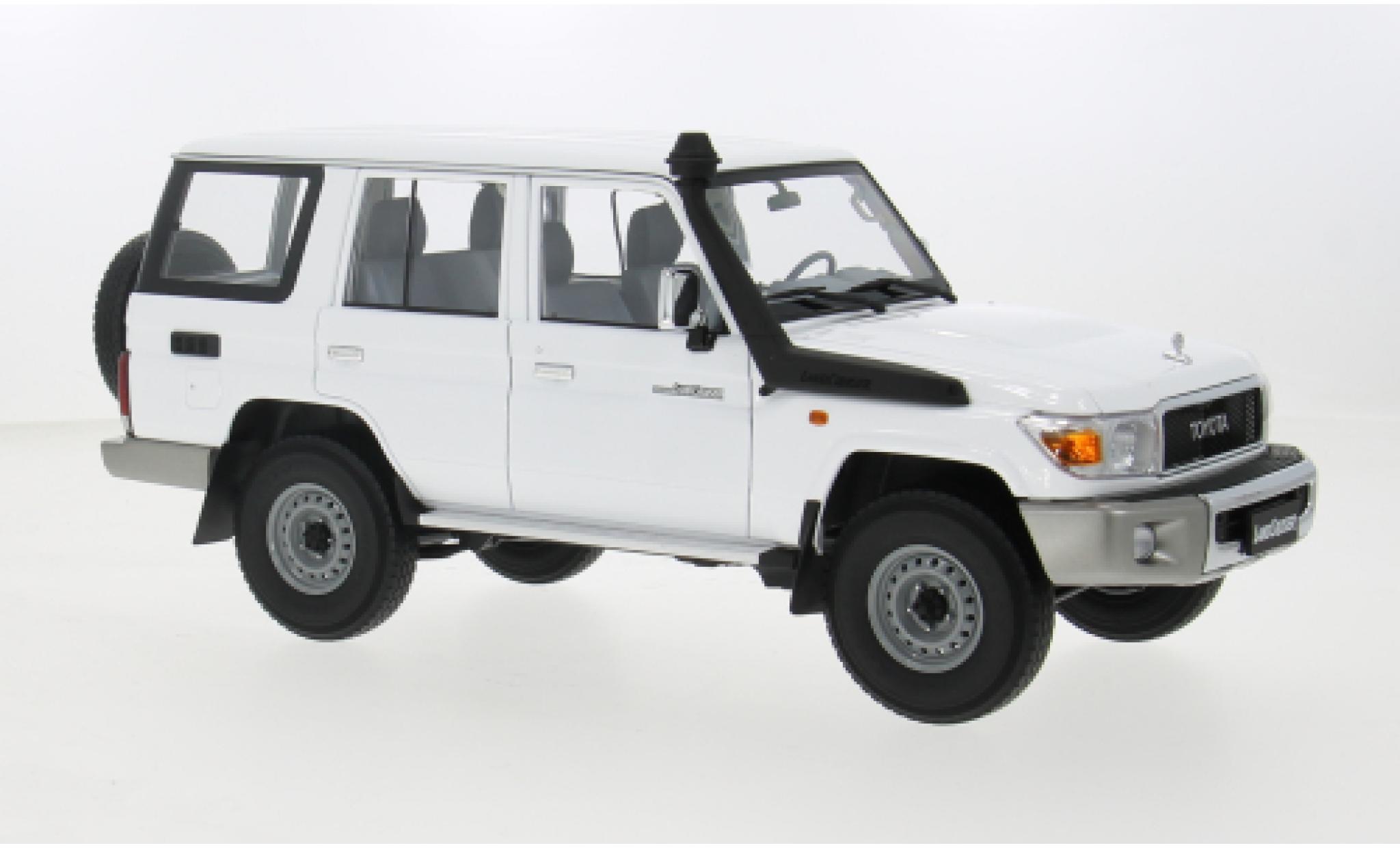 Toyota Land Cruiser 1/18 Almost Real 7 wit 1:18 modelauto