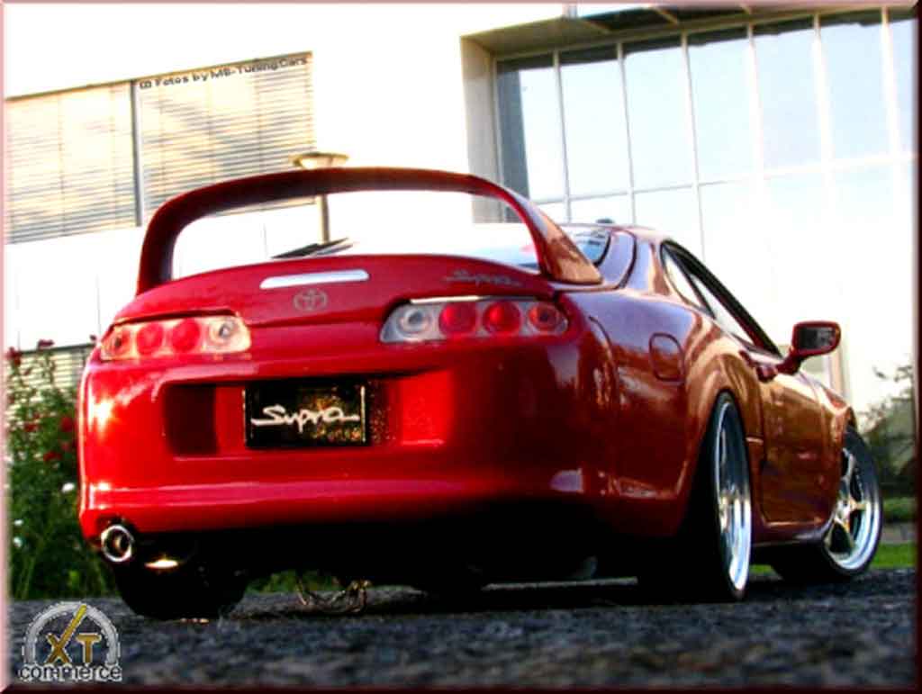 Toyota Supra Base rood jantes 8j x 18 aluminum hmc 1/18 Kyosho
