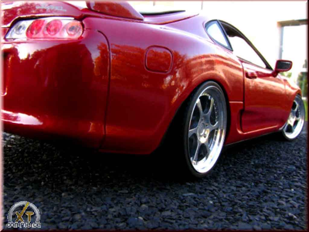 Toyota Supra Base rood jantes 8j x 18 aluminum hmc 1/18 Kyosho