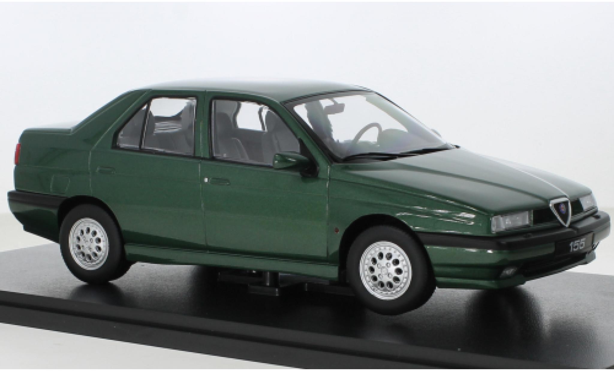 Alfa Romeo 155 1/18 Triple 9 Collection metallic groen 1996 1:18 modelauto