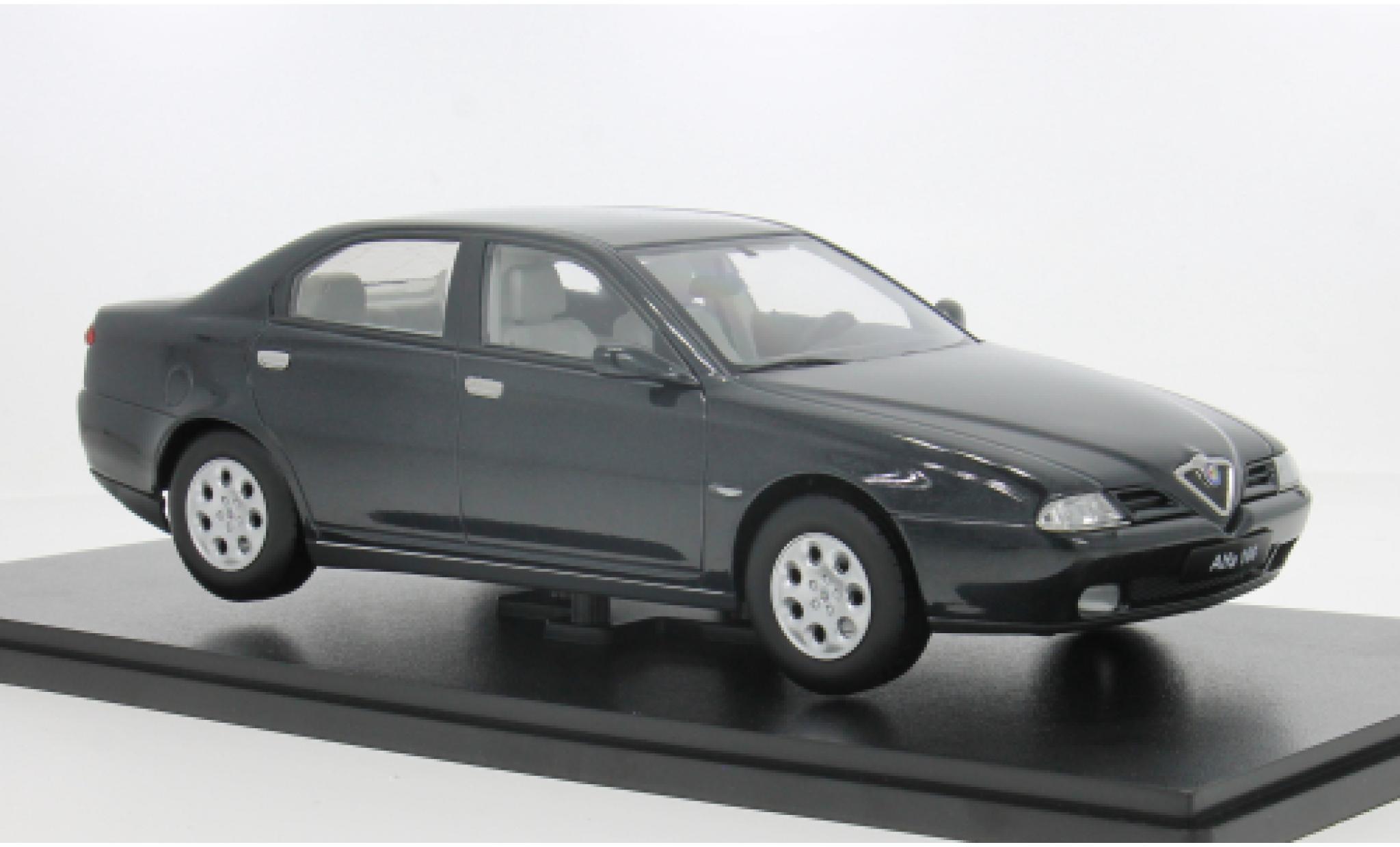 Alfa Romeo 166 1/18 Triple 9 Collection grijs 1999 1:18 modelauto