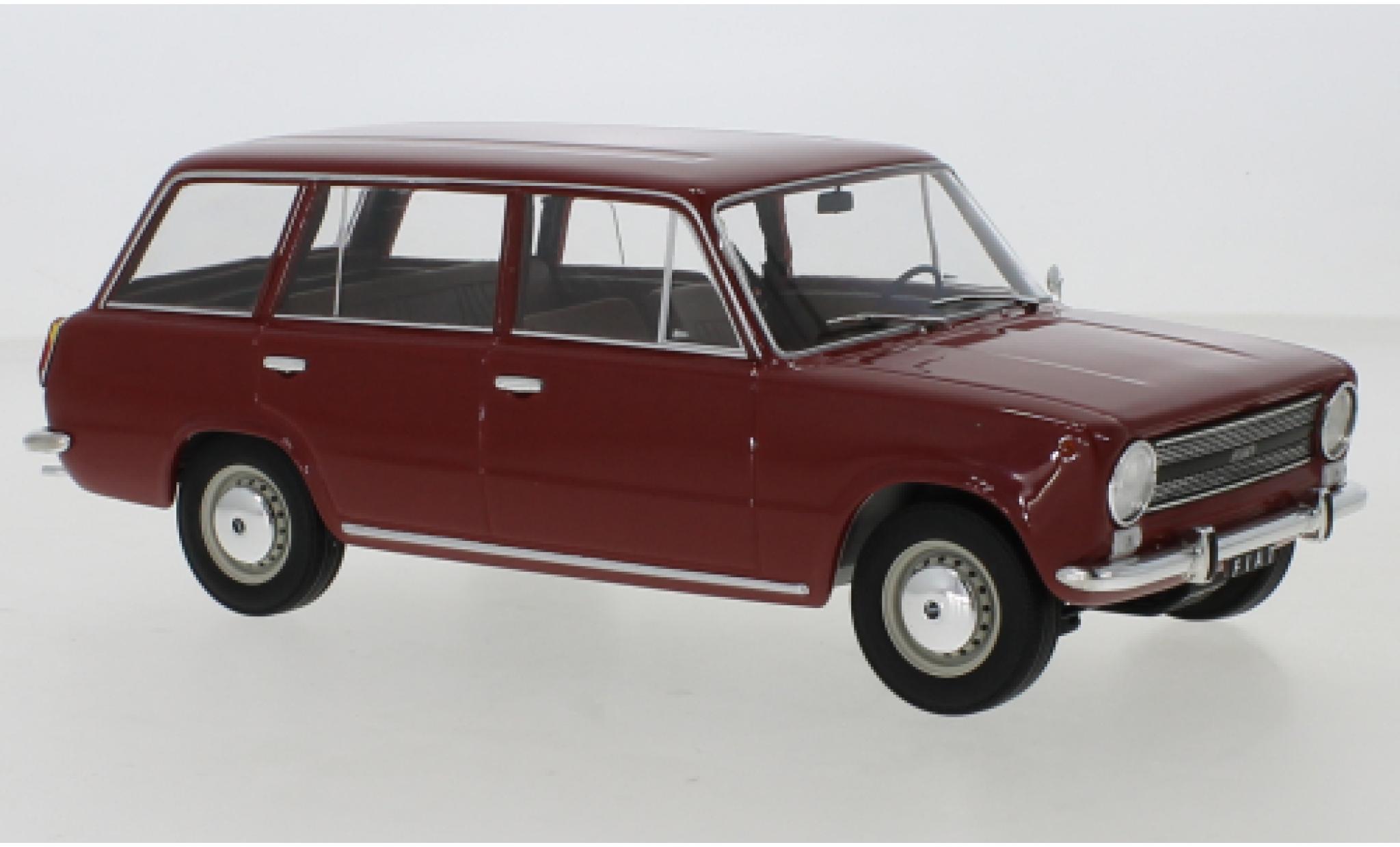 Fiat 124 1/18 Triple 9 Collection Familiare rood 1972 modelauto