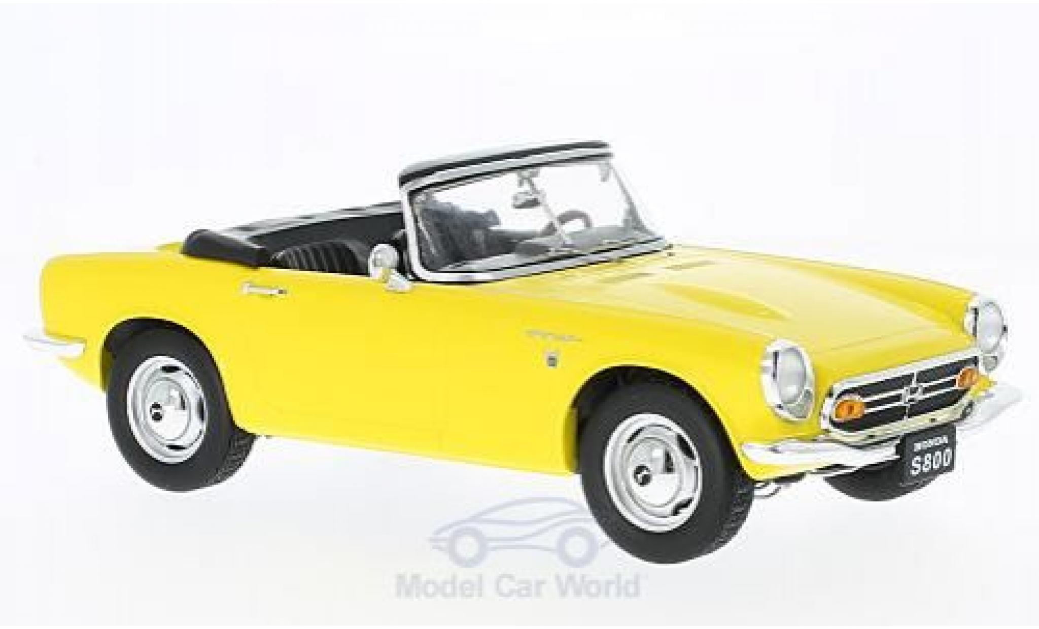 Honda S800 1/18 Triple 9 Collection Cabrio geel 1966 ohne Vitrine modelauto
