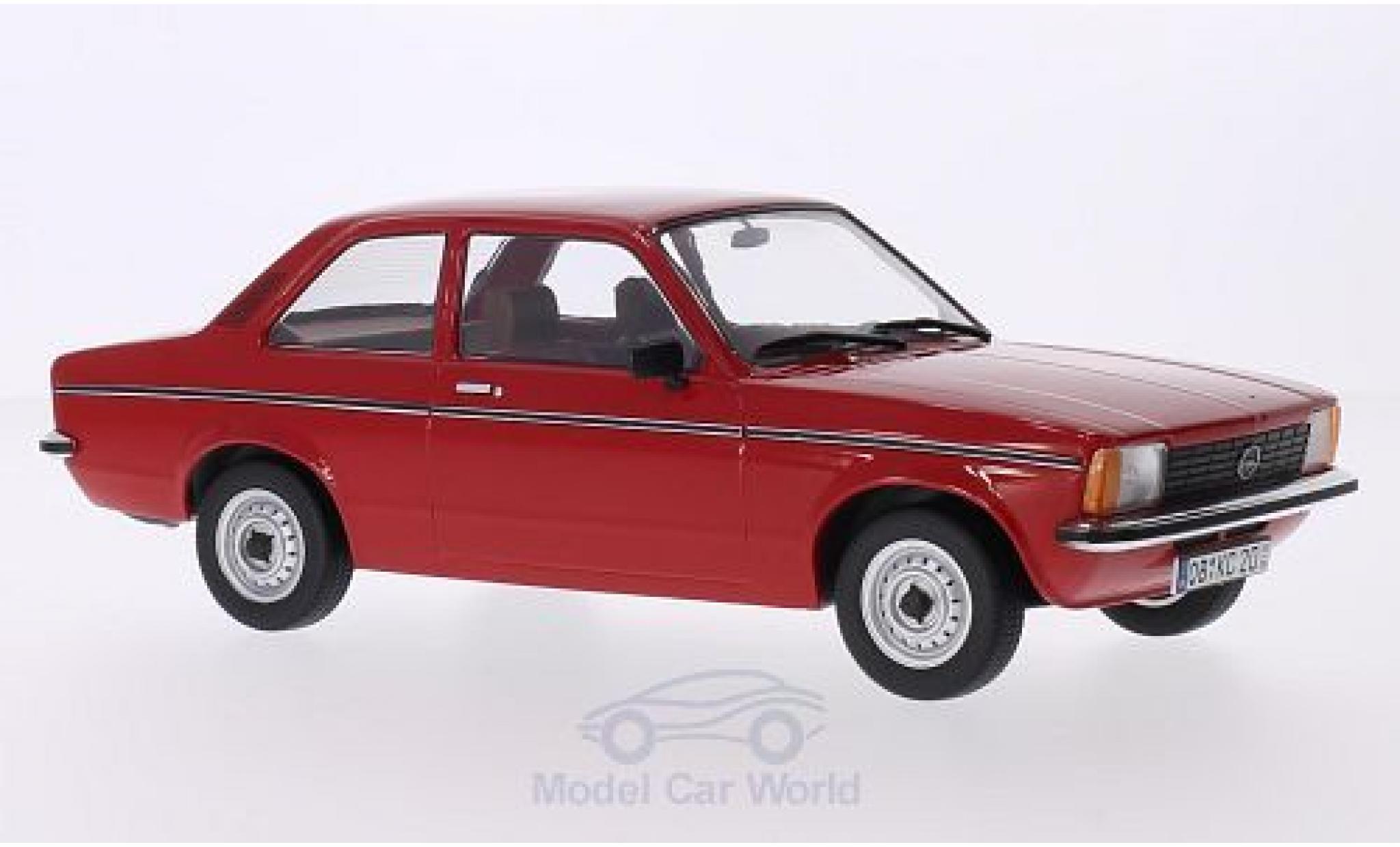 Opel Kadett E 1/18 Triple 9 Collection C Sedan rood 2-T&uuml;rer modelauto