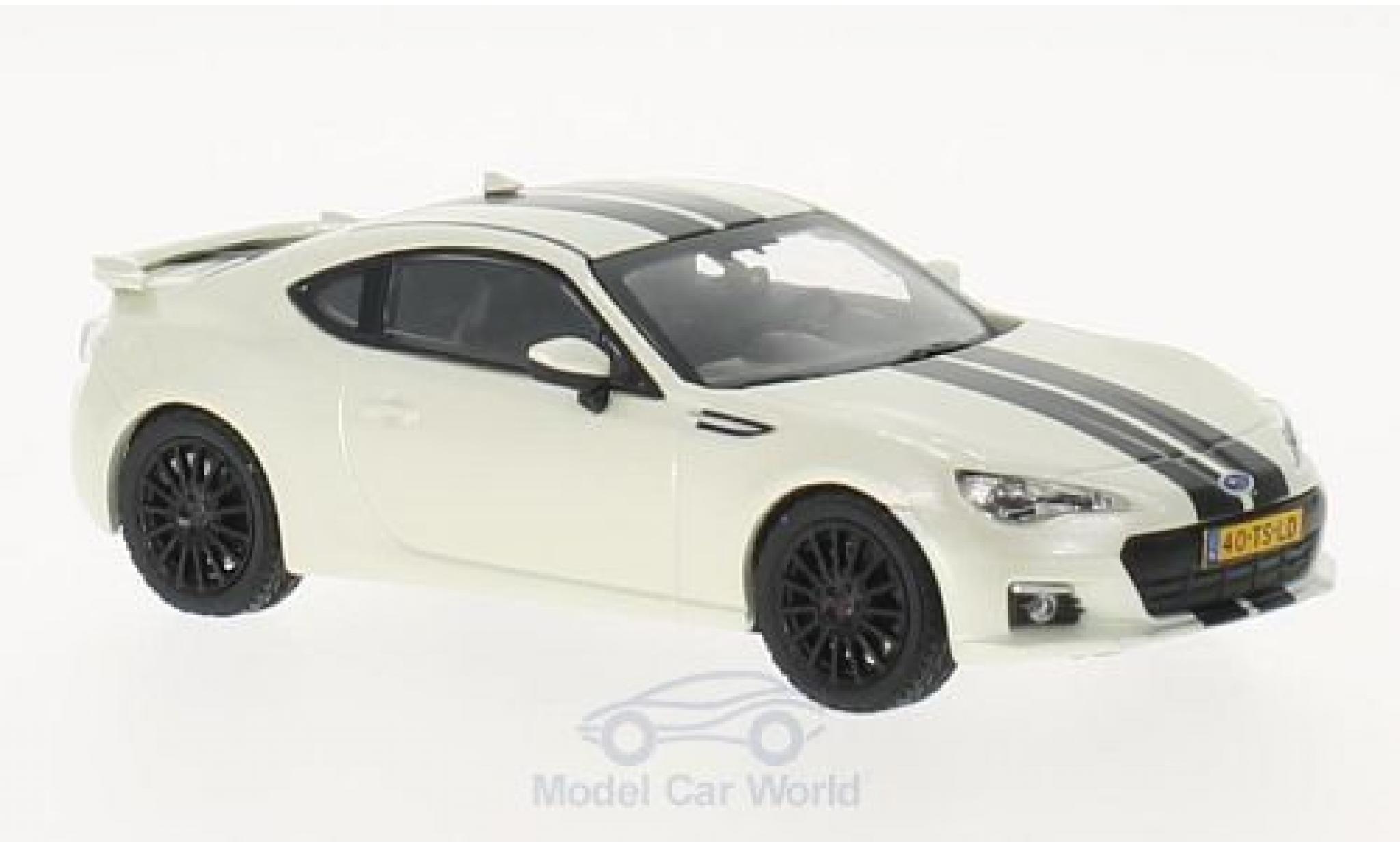 Subaru BRZ 1/43 Triple 9 Collection metallic wit/zwart 2014 modelauto