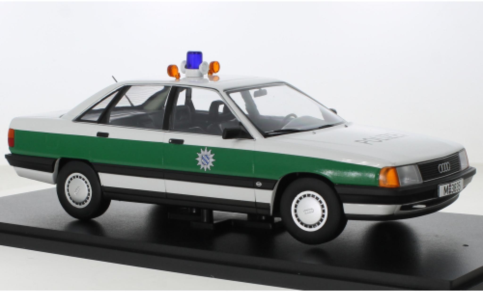Audi 100 1/18 Triple 9 Collection (C3) politie 1989 modelauto