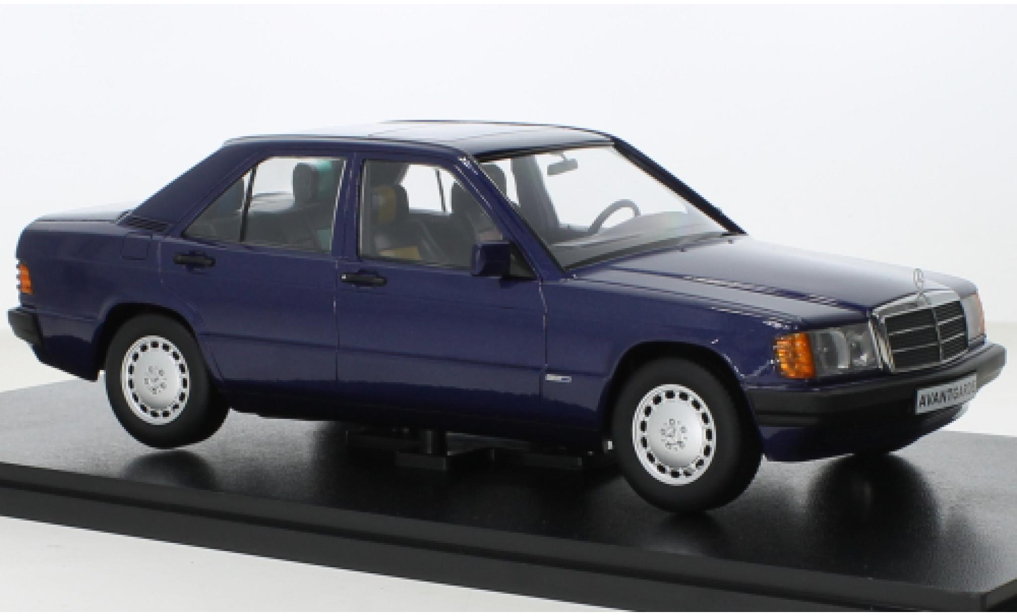 Mercedes 190 1/18 Triple 9 Collection E (W201) 2.3 Avantgarde Azzurro metallic blauw 1993 modelauto