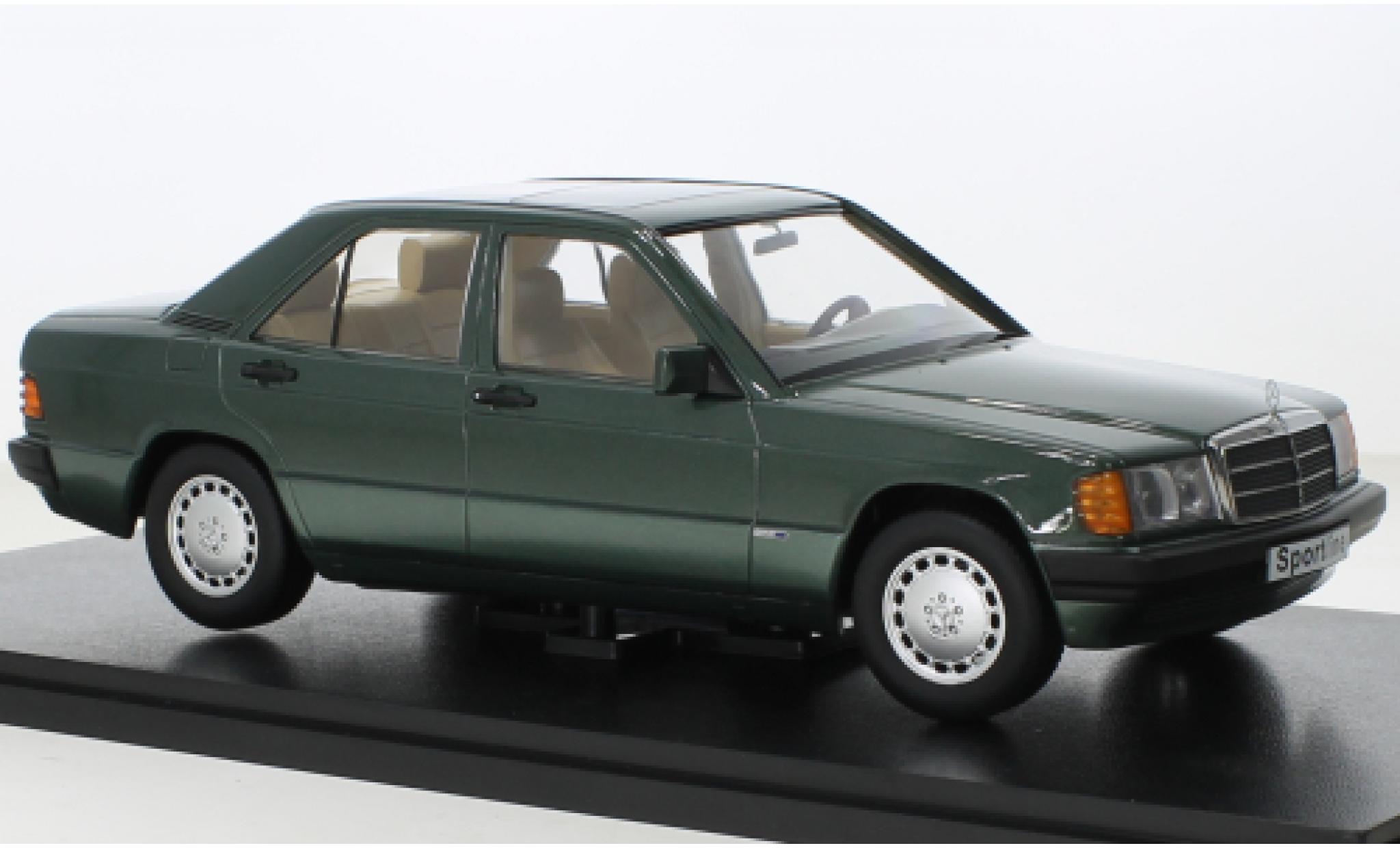 Mercedes 190 1/18 Triple 9 Collection E (W201) 2.3 Sportline metallic groen 1993 modelauto