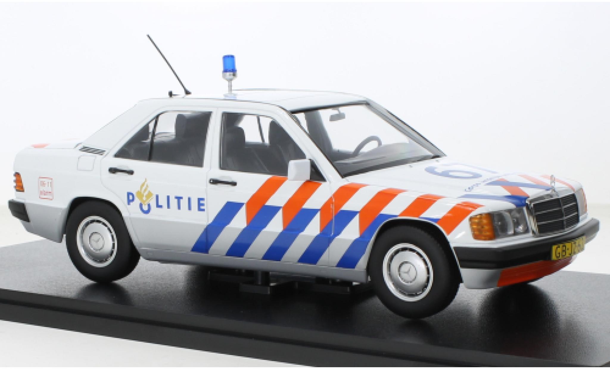 Mercedes 190 1/18 Triple 9 Collection E (W201) Politie (NL) 1993 modelauto