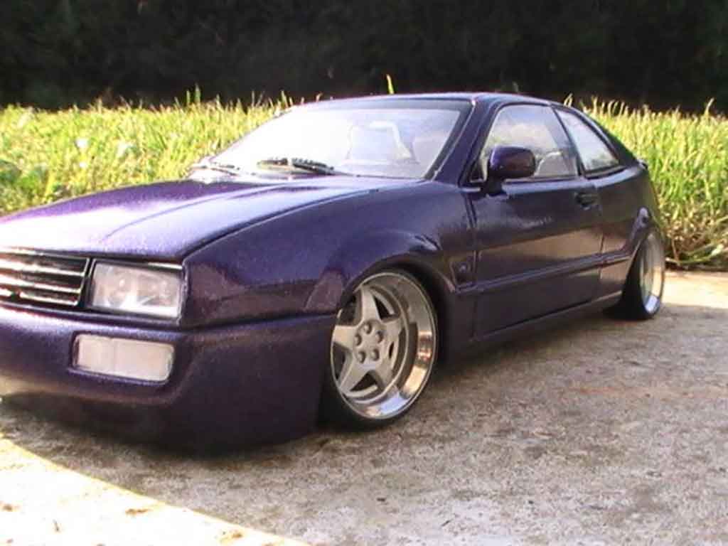 Volkswagen Corrado VR6 peinture violet avec paillette 1/18 Revell
