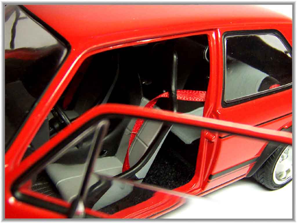 Volkswagen Golf GTI rood jantes 15 pouces ronal turbo 1/18 Solido
